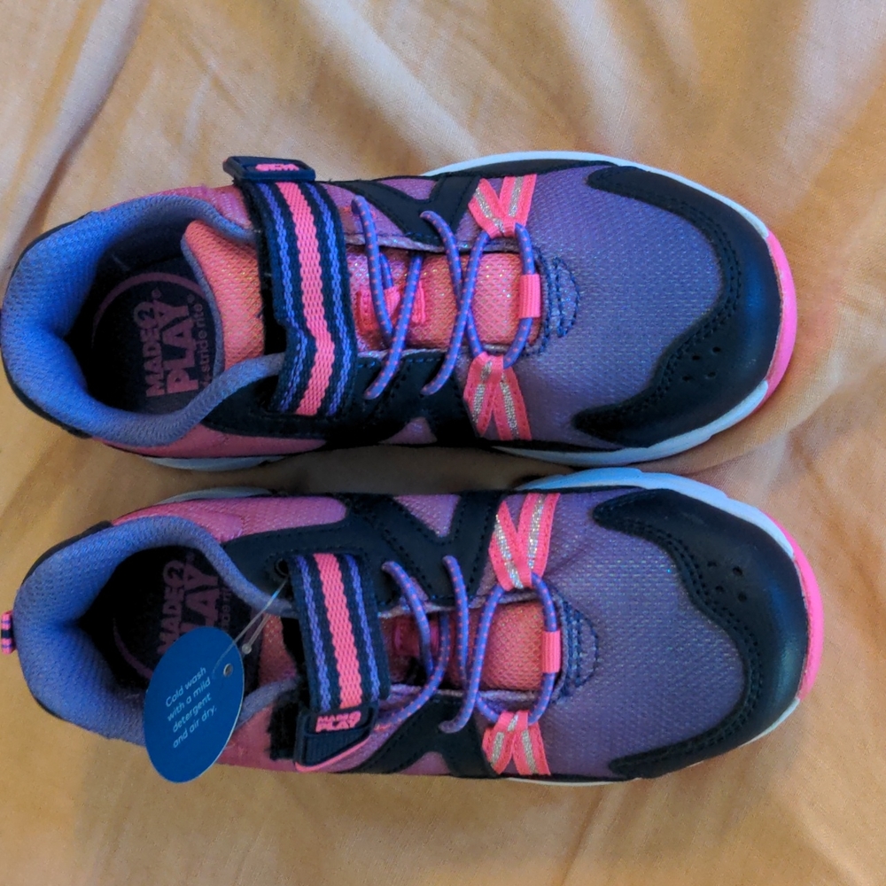 Stride rite tennis shoes